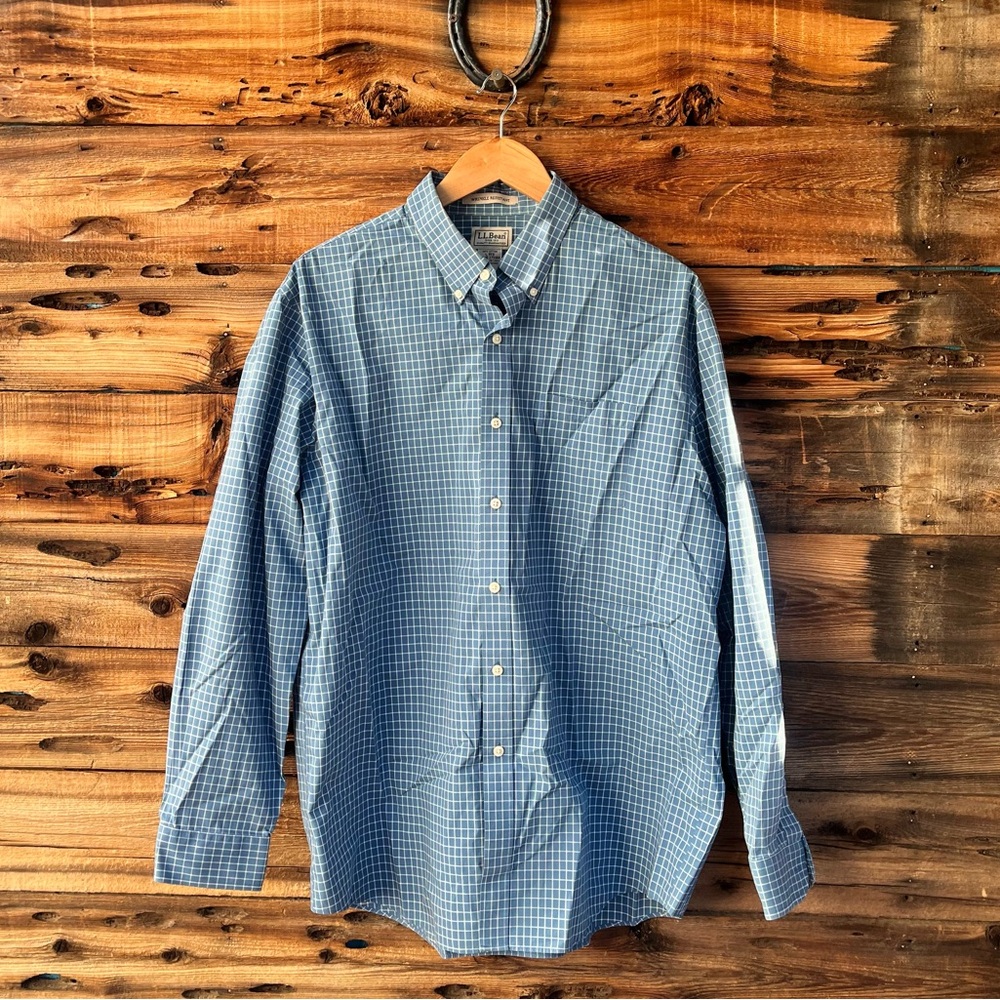 L.L. BEAN | Men's Blue Plaid Wrinkle Resistant Button Down Shirt L
